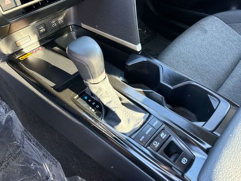 Used 2025 Toyota Camry LE image 22