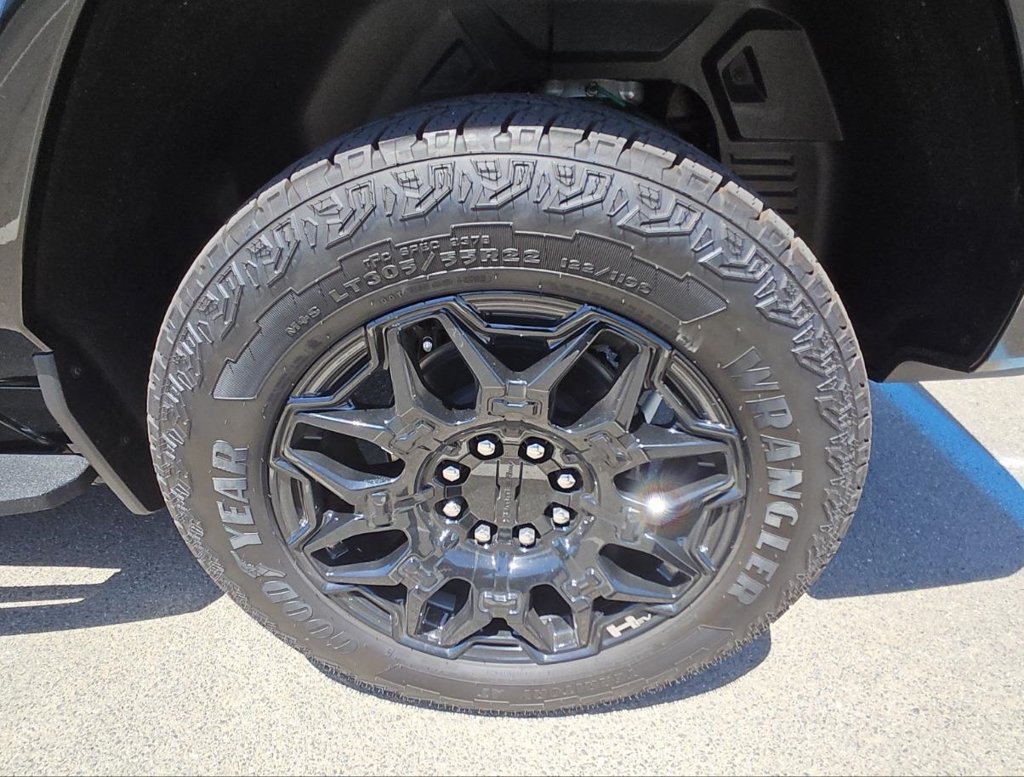 Used 2025 GMC Hummer EV 2X AWD/4WD image 7