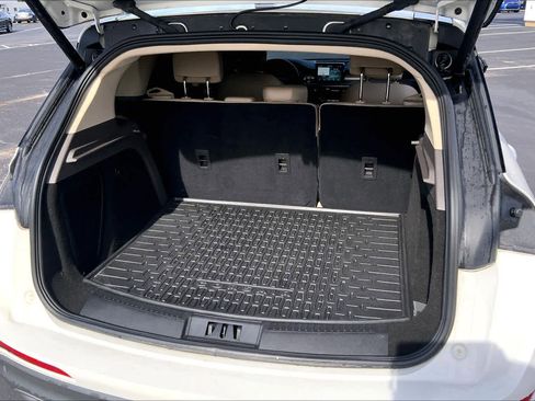 Used 2022 Lincoln Corsair Standard w/ Equipment Group 101A image 34