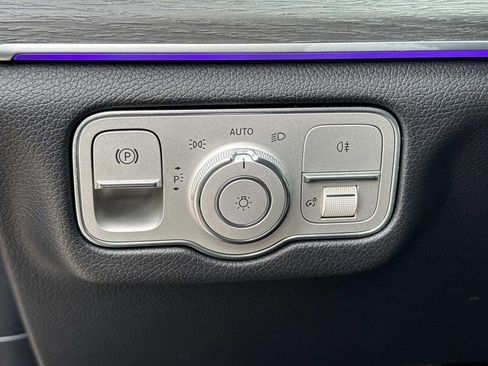 Used 2022 Mercedes-Benz GLE 350 4MATIC image 21