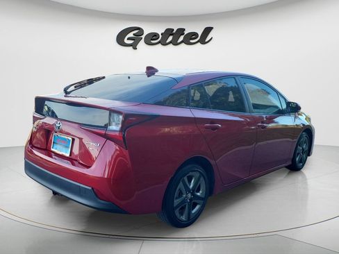 Used 2022 Toyota Prius Limited FWD image 5
