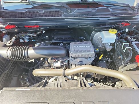Used 2024 RAM 1500 Laramie image 30