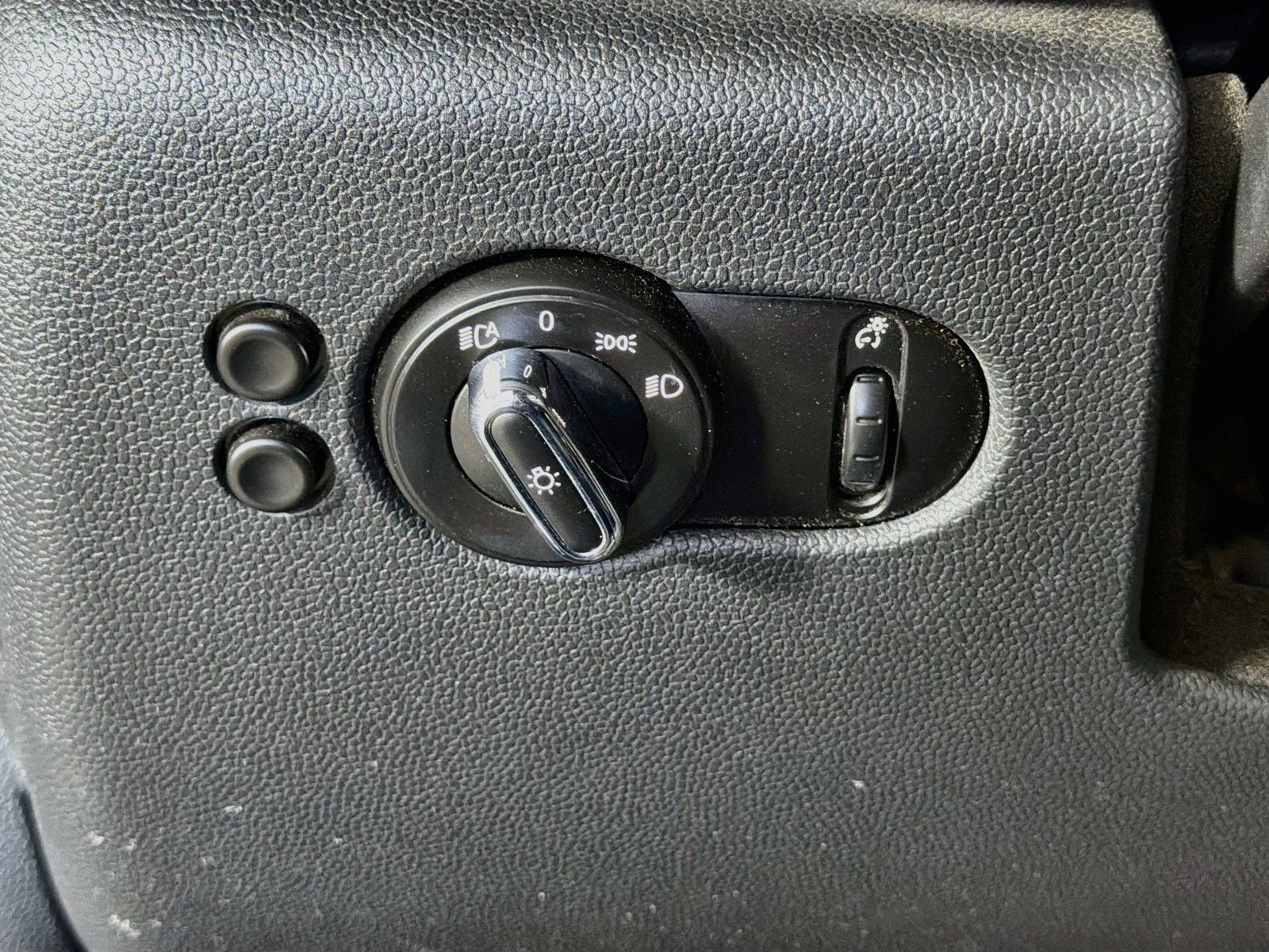 Used 2018 MINI Cooper Convertible FWD image 10
