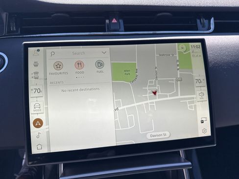 Used 2024 Land Rover Range Rover Evoque S image 11