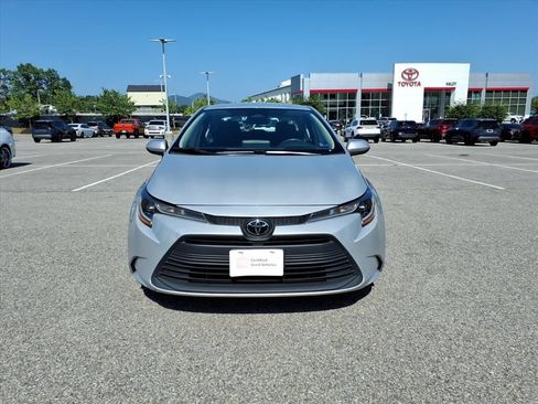 Certified 2024 Toyota Corolla LE FWD image 10