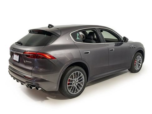 Used 2024 Maserati Grecale GT image 7