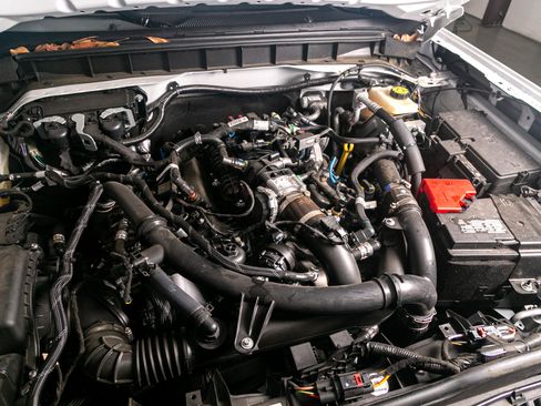 Used 2022 Ford Bronco Black Diamond image 18