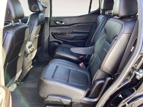 Used 2023 GMC Acadia AT4 w/ Technology Package image 30