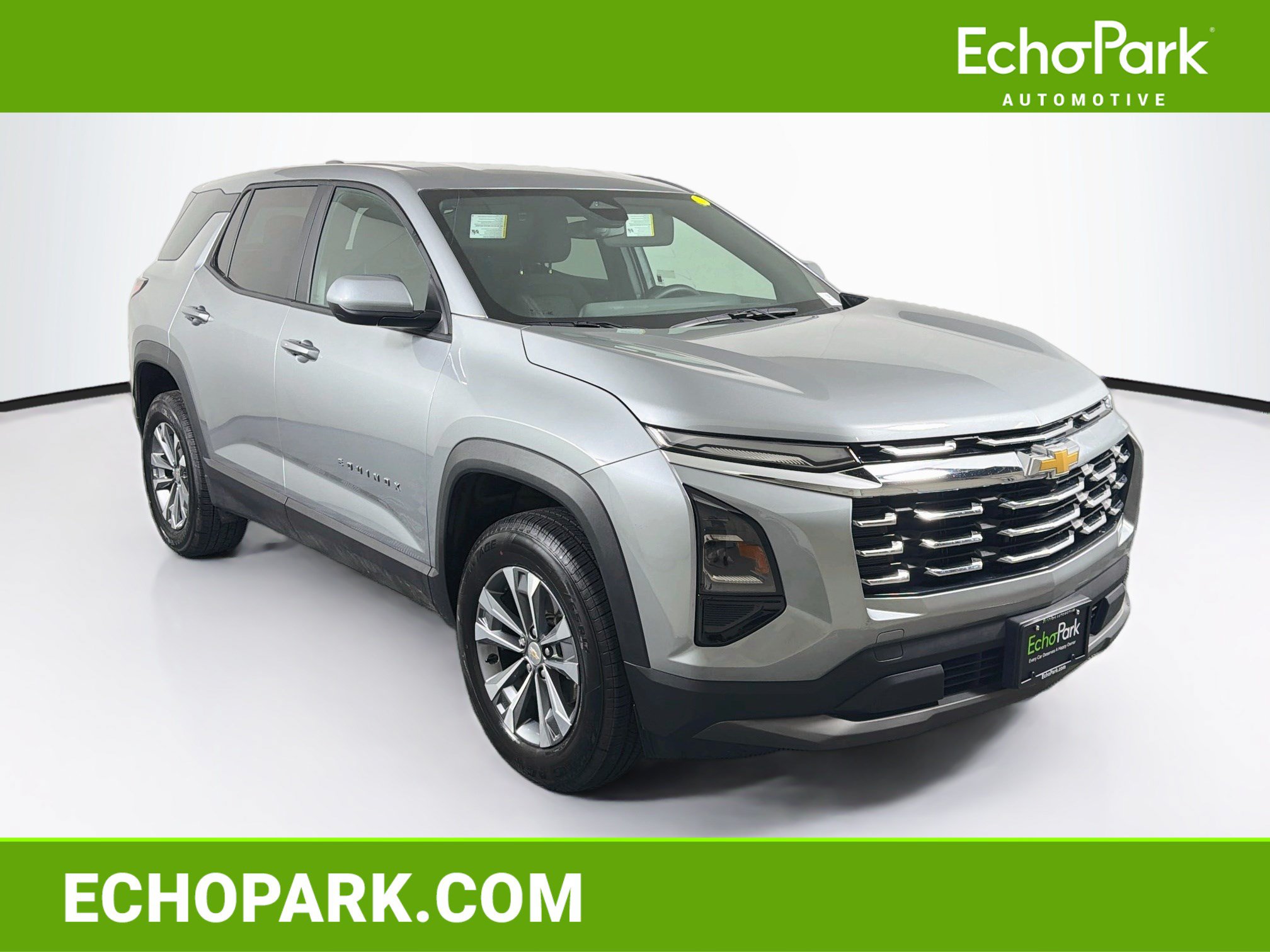 Used 2025 Chevrolet Equinox LT FWD image 1