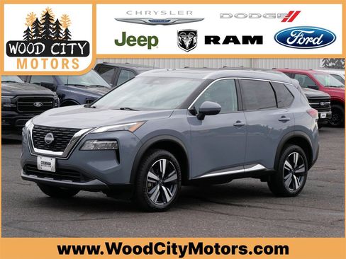 Used 2023 Nissan Rogue SL image 1