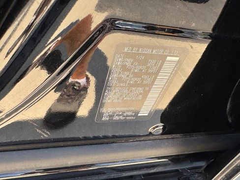 Used 2024 Nissan Armada SL w/ Captain's Chairs Package image 26