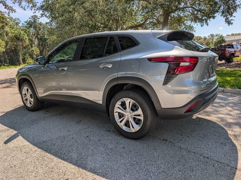 New 2026 Chevrolet Trax LS w/ Driver Confidence Package FWD image 6