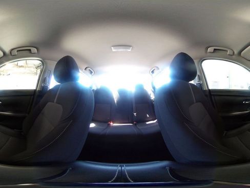 Used 2024 Nissan Sentra SV image 40