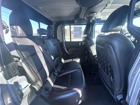 Used 2020 Jeep Gladiator Rubicon AWD/4WD image 19