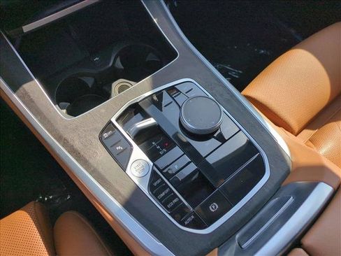 Used 2024 BMW X5 sDrive40i w/ M Sport Package RWD image 12