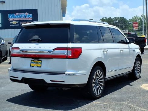 Used 2019 Lincoln Navigator Reserve AWD/4WD image 5
