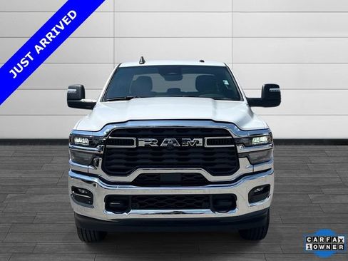 Certified 2026 RAM 2500 Big Horn AWD/4WD image 9