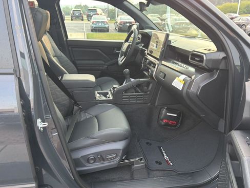 New 2026 Toyota Tacoma TRD Off-Road AWD/4WD image 13