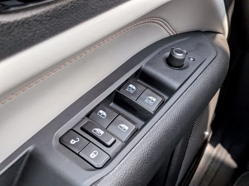Used 2026 Jeep Compass Limited AWD/4WD image 21