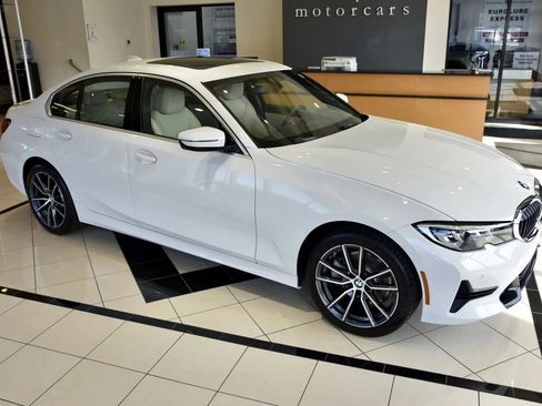 Used 2020 BMW 330i xDrive Sedan w/ Driving Assistance Package image 8