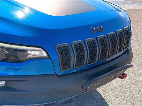 Used 2019 Jeep Cherokee Trailhawk image 29