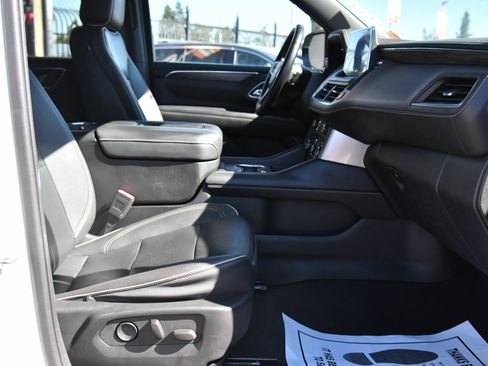 Used 2023 Chevrolet Suburban Premier RWD image 52