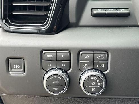 New 2026 GMC Sierra 2500 AT4X AWD/4WD image 20