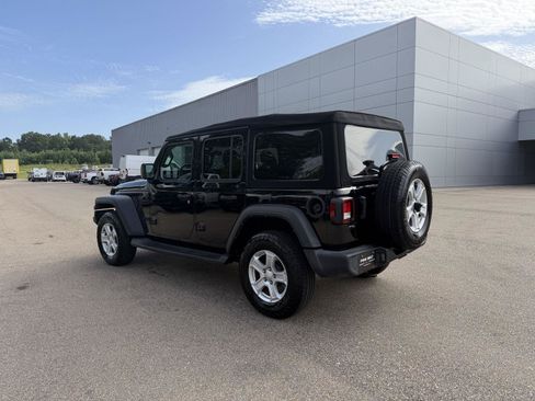 Used 2022 Jeep Wrangler Unlimited Sport AWD/4WD image 4