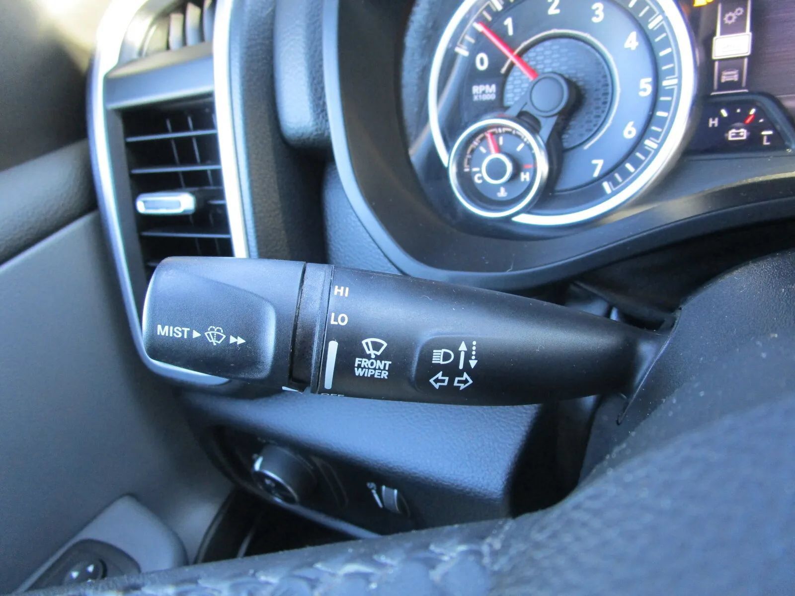 Used 2022 RAM 1500 Big Horn AWD/4WD image 26