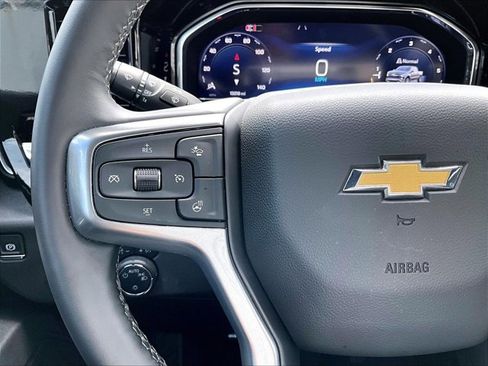 Used 2025 Chevrolet Silverado 1500 LT image 20