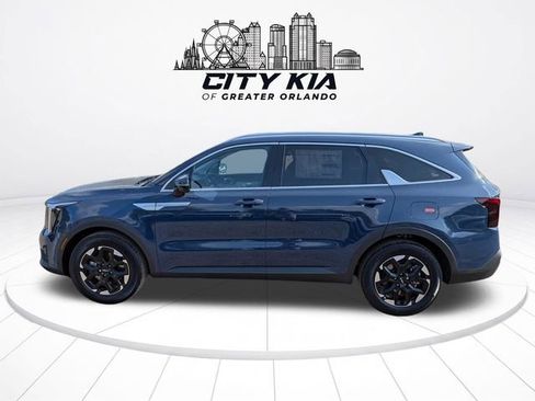 New 2026 Kia Sorento S w/ S Panoramic Sunroof Package FWD image 3