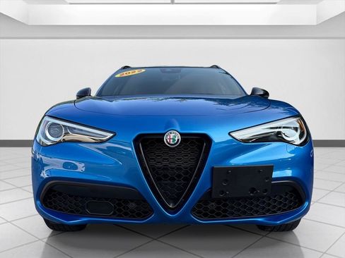 Used 2022 Alfa Romeo Stelvio Veloce AWD/4WD image 8