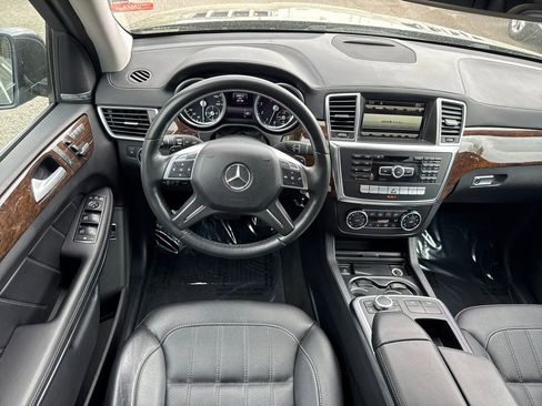 Used 2014 Mercedes-Benz GL 450 4MATIC image 23