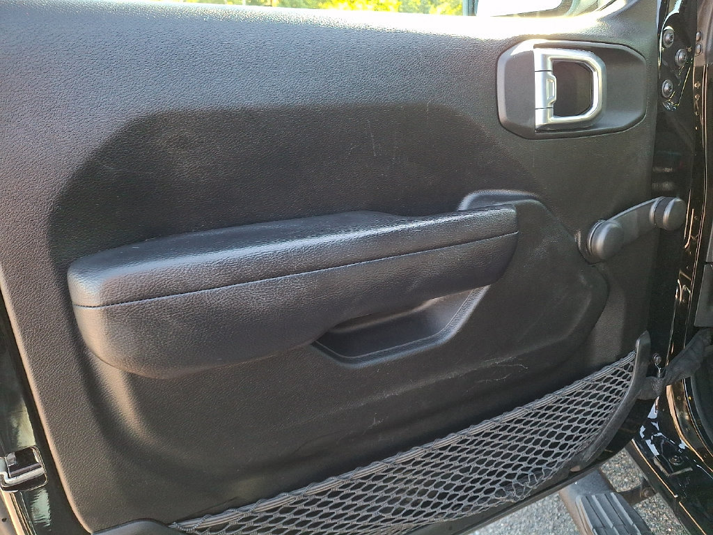 Used 2023 Jeep Wrangler Unlimited Sport AWD/4WD image 14
