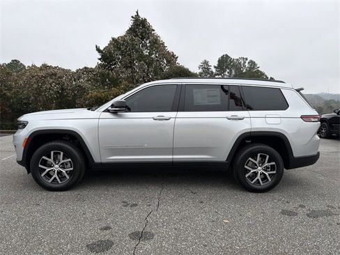 New 2025 Jeep Grand Cherokee L Limited image 8