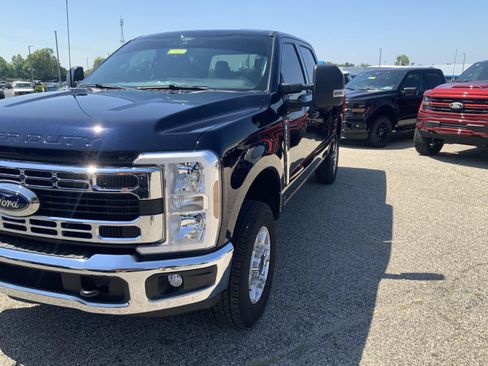 Used 2025 Ford F250 XLT AWD/4WD image 15