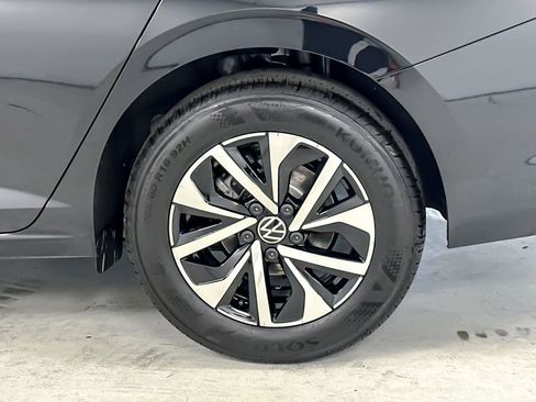 New 2025 Volkswagen Jetta Sport image 22