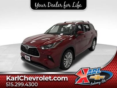 Used 2024 Toyota Highlander Platinum