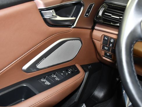 Certified 2025 Acura RDX SH-AWD w/ Technology Package image 32