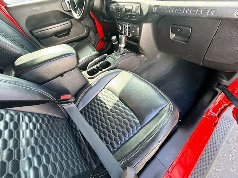 Used 2022 Jeep Wrangler Unlimited Sport AWD/4WD image 33