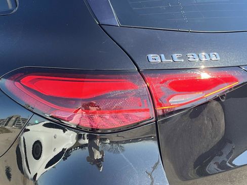 Certified 2024 Mercedes-Benz GLC 300 image 9