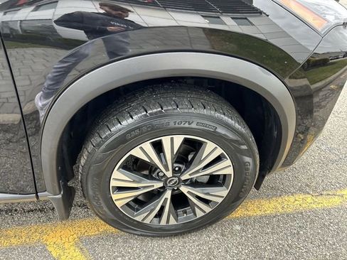Used 2023 Nissan Rogue SV image 13