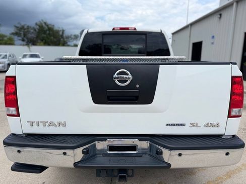 Used 2011 Nissan Titan SL w/ Heavy Metal Edition Pkg AWD/4WD image 4