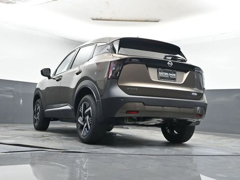 New 2026 Nissan Kicks SV w/ Charging Package image 28