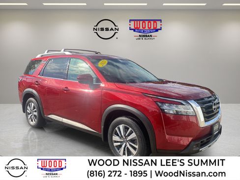 Used 2023 Nissan Pathfinder SL AWD/4WD image 1