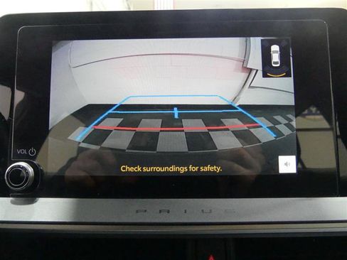 Used 2023 Toyota Prius LE image 13