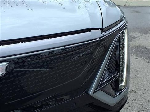 New 2025 Cadillac Lyriq Sport image 9