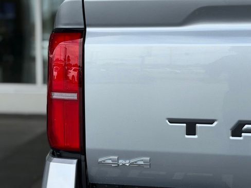 New 2026 Toyota Tacoma SR5 AWD/4WD image 10