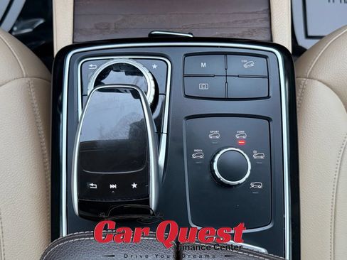 Used 2019 Mercedes-Benz GLE 400 4MATIC image 27