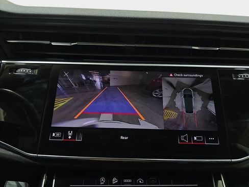 Used 2022 Audi Q8 Premium Plus w/ Premium Plus Package image 25